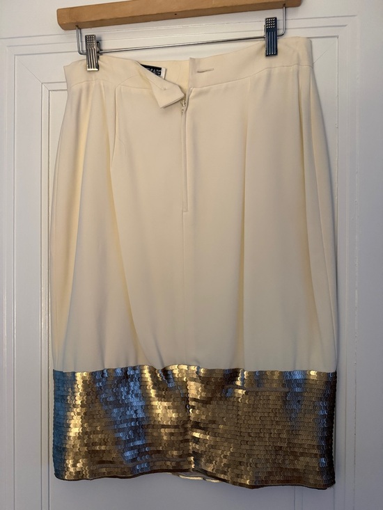 Gianfranco Ferre Cream Pencil Skirt with Gold Sequin Hem - Picture 3 of 6